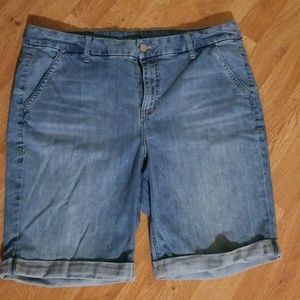 Lane Bryant size 20 Jean Bermuda shorts